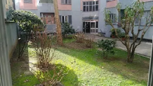 Floris Guest House Milano 0*,